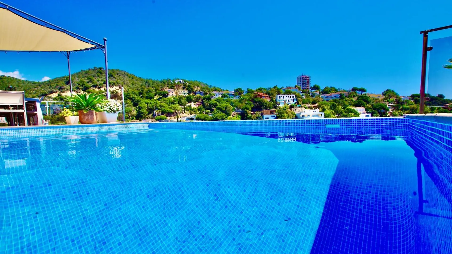 V&V Lloret- Villa Marie Luxury House With Air Conditioning Lloret de Mar