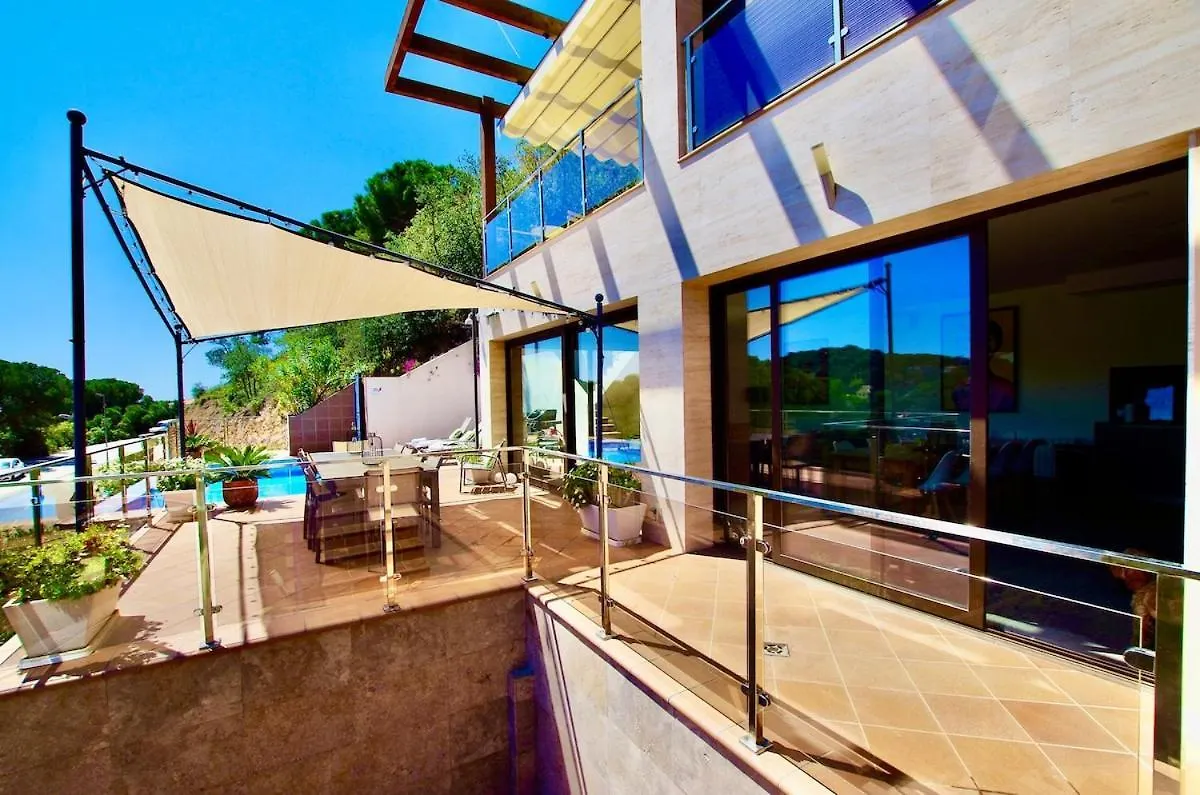 V&V Lloret- Villa Marie Luxury House With Air Conditioning Lloret de Mar
