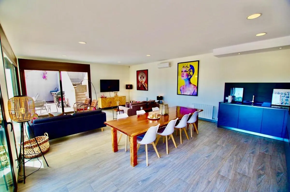V&V Lloret- Villa Marie Luxury House With Air Conditioning Lloret de Mar